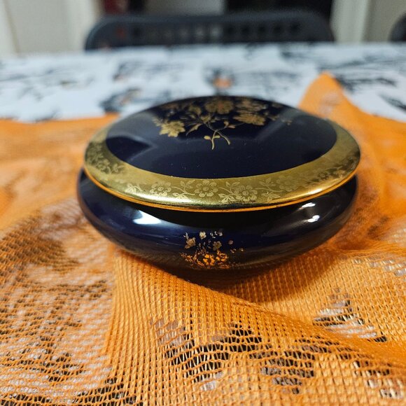Limoges Castel France Cobalt Blue Gold Porcelain Trinket Box Floral Trim - Picture 5 of 11